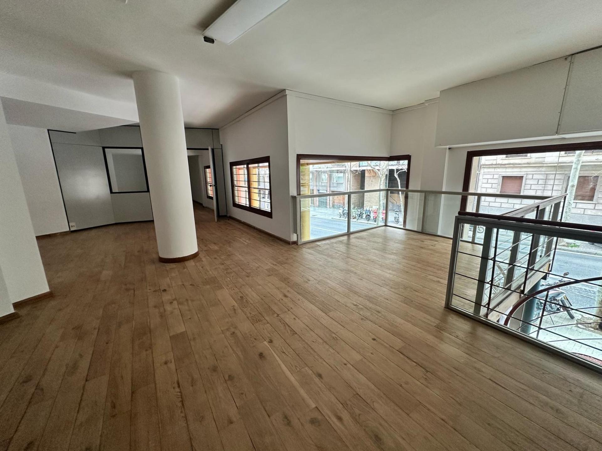 Local comercial – Barcelona 130.00 m2 photo3