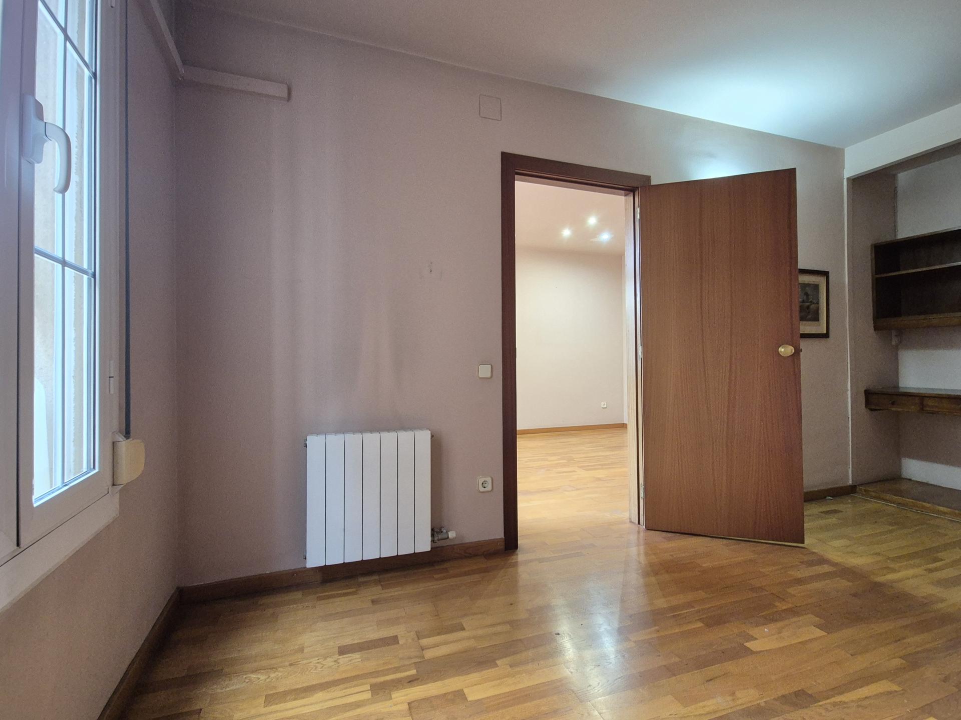 Piso – Barcelona 53.00 m2 photo24