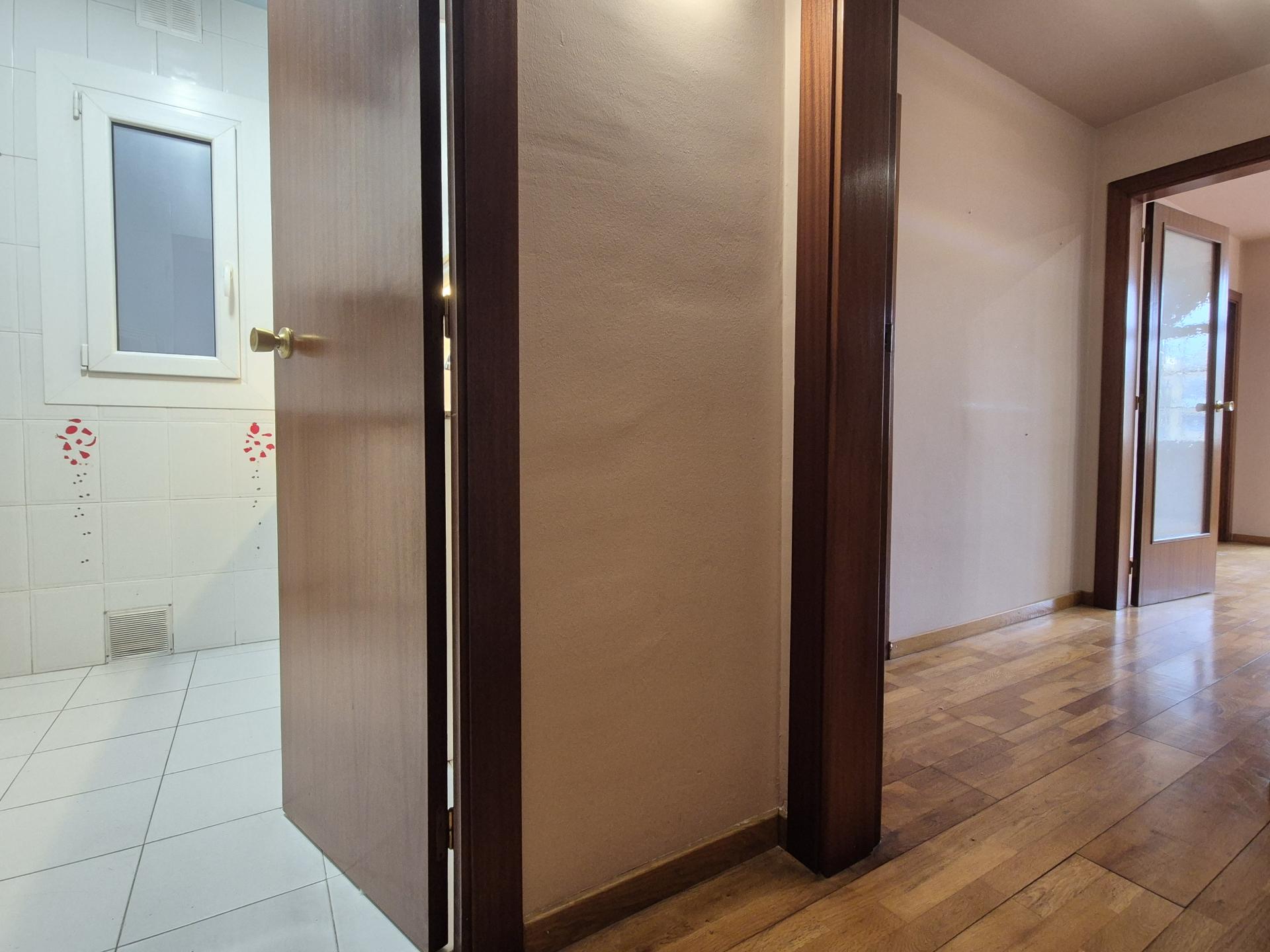 Piso – Barcelona 53.00 m2 photo32