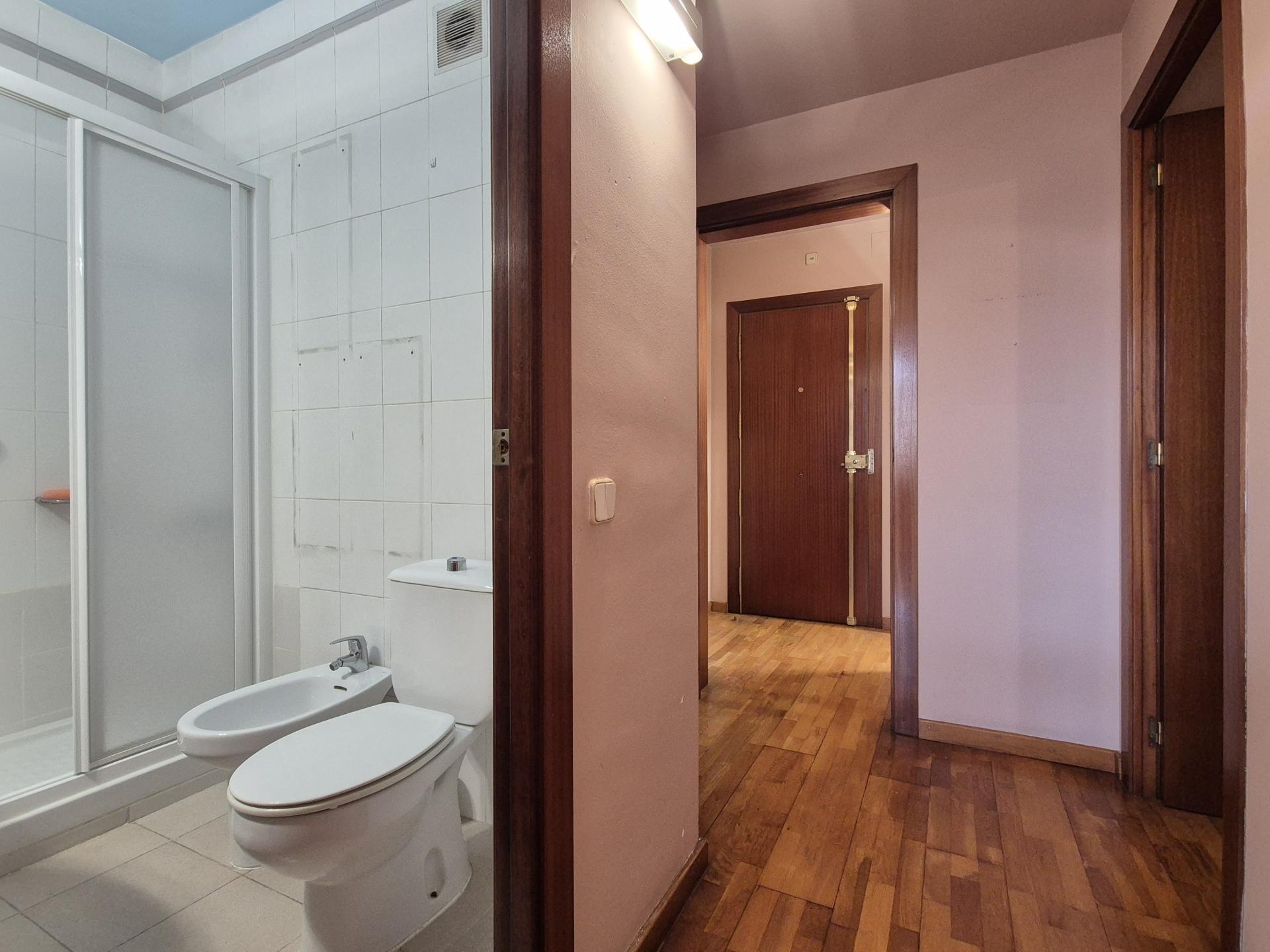 Piso – Barcelona 53.00 m2 photo10