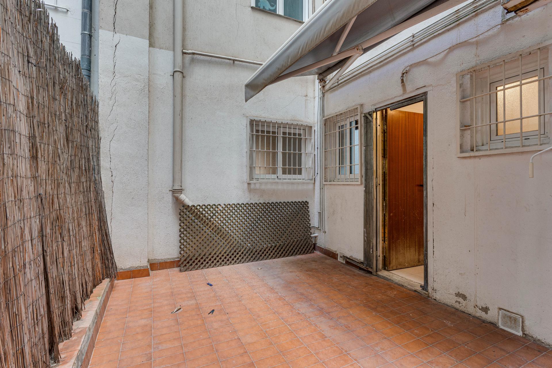 Piso – Barcelona 86.00 m2 photo15