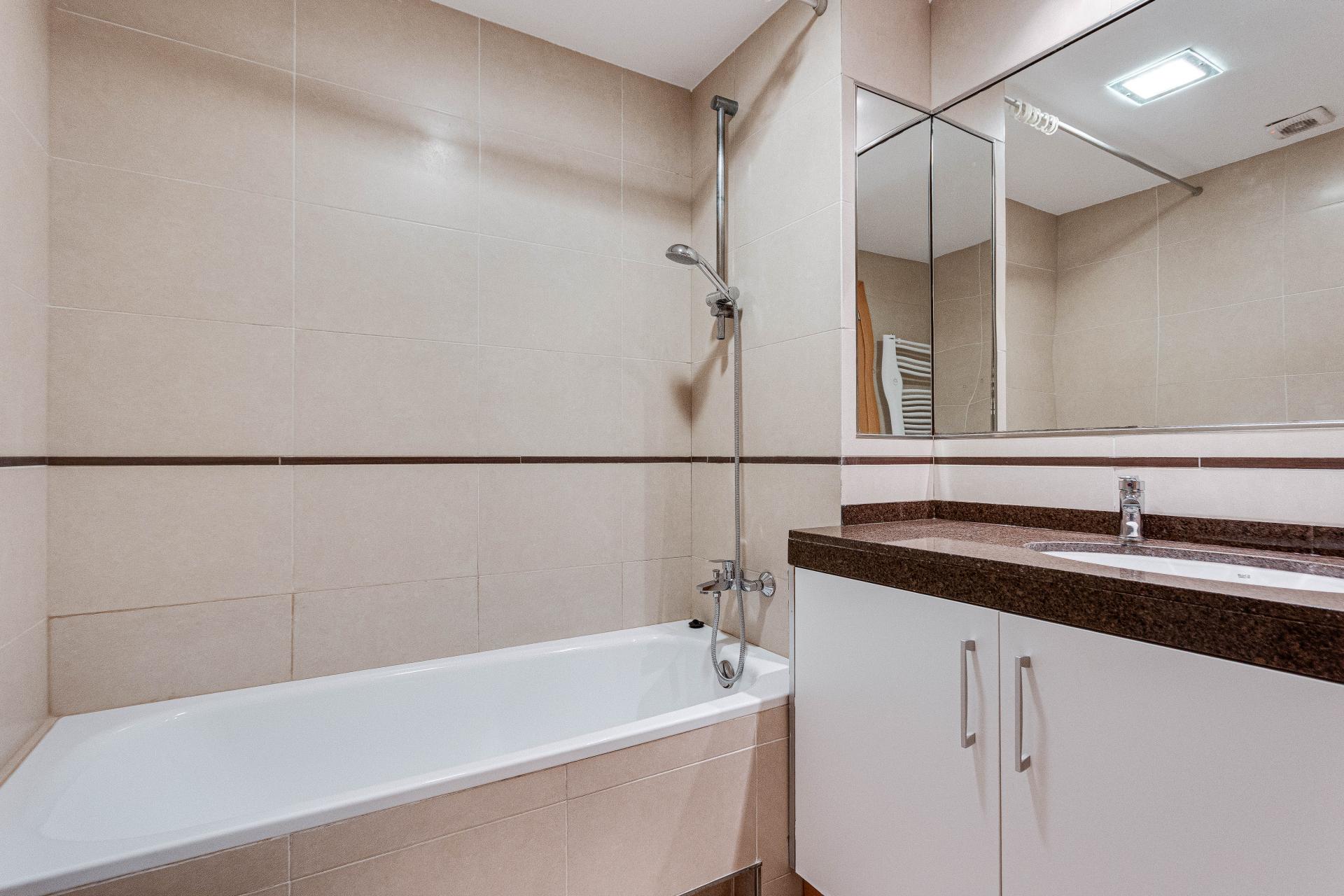 Piso – Barcelona 86.00 m2 photo19