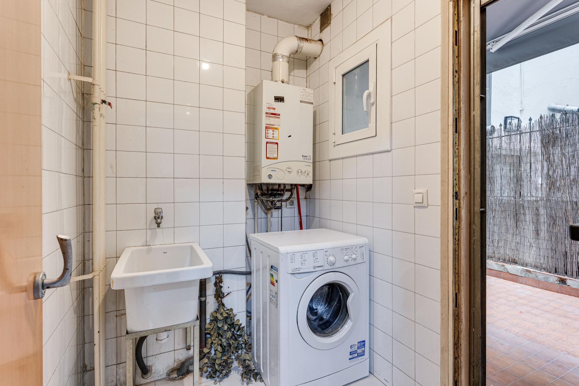 Piso – Barcelona 86.00 m2 photo13