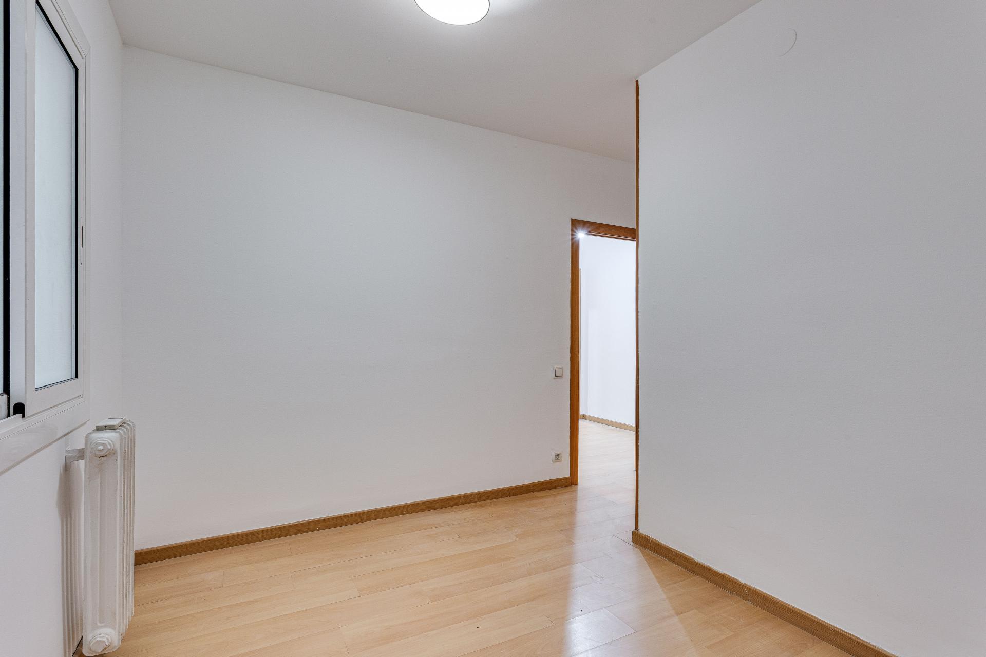 Piso – Barcelona 86.00 m2 photo25