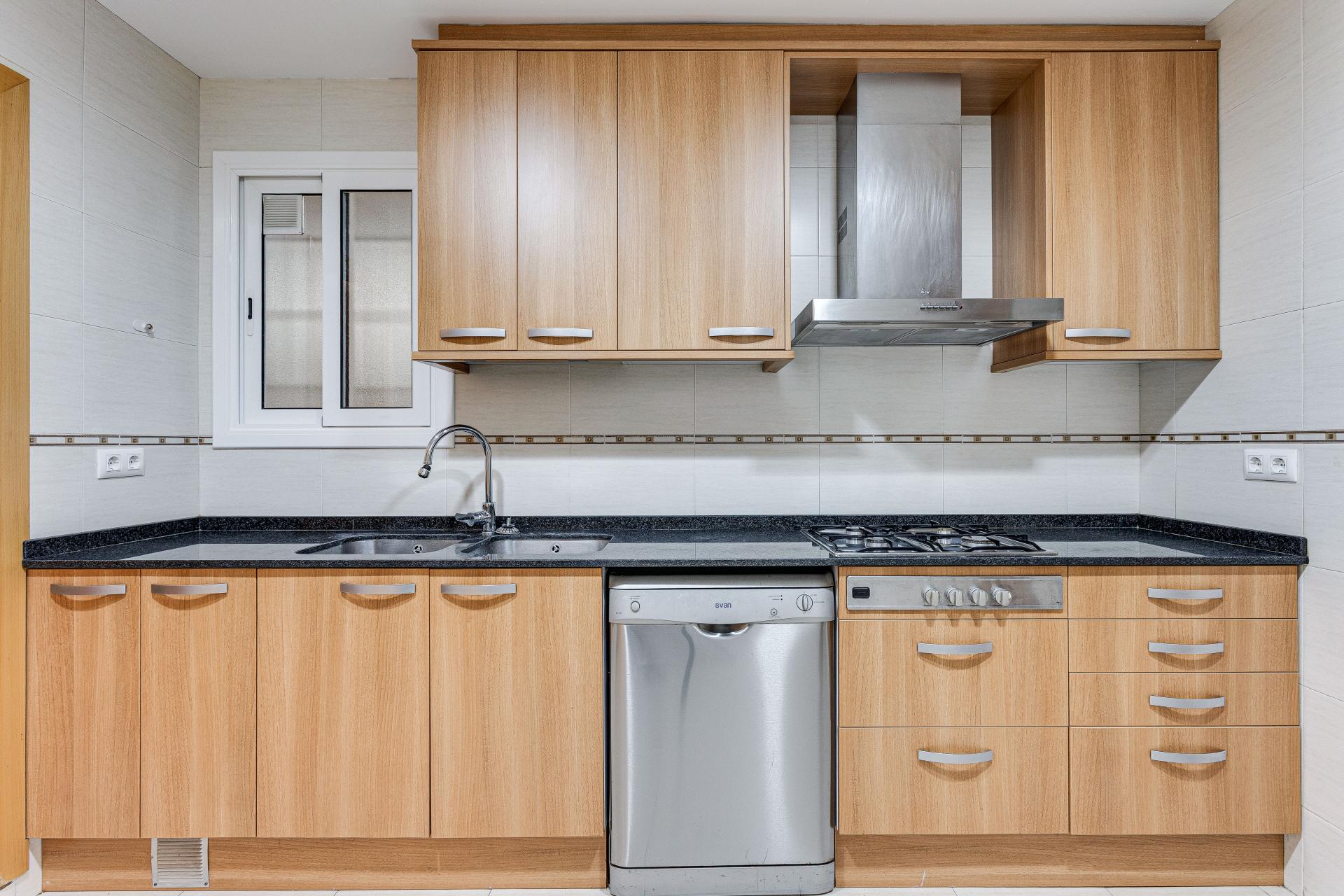 Piso – Barcelona 86.00 m2 photo11