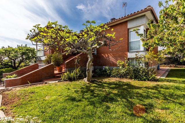 Xalet – Sabadell 275.00 m2 photo12