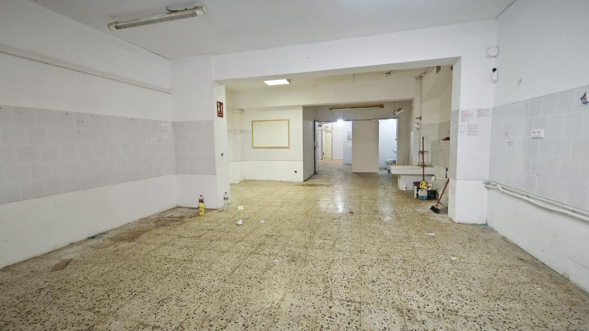 Local comercial – Barcelona 120.00 m2 photo3