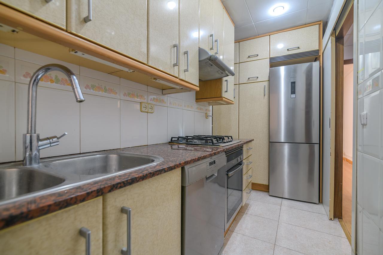 Piso – Barcelona 65.00 m2 photo17