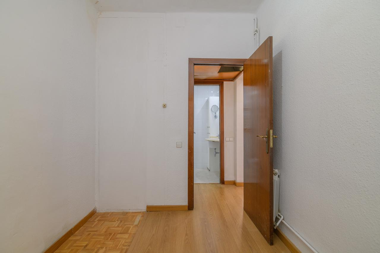 Piso – Barcelona 65.00 m2 photo27