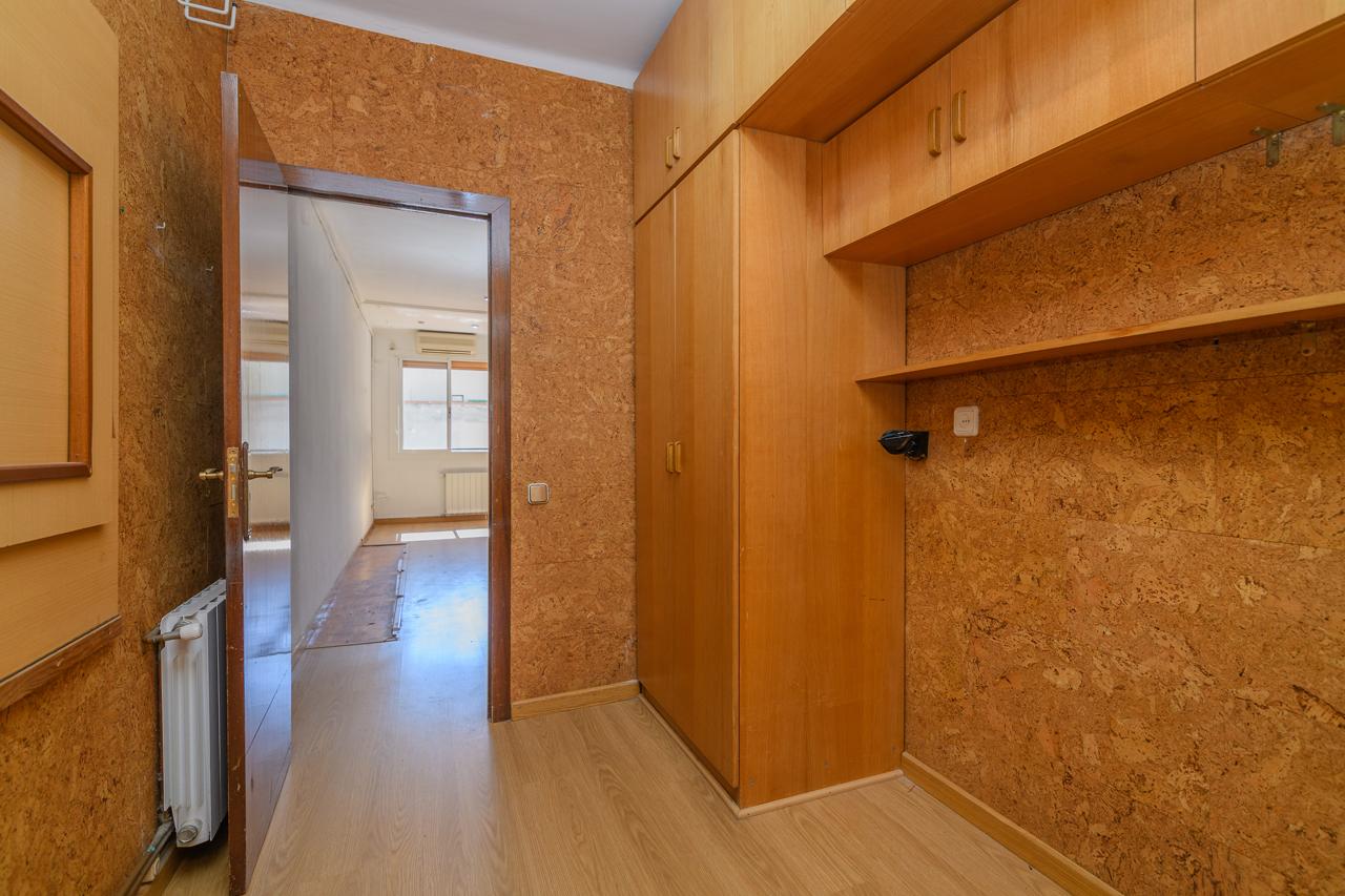 Piso – Barcelona 65.00 m2 photo21