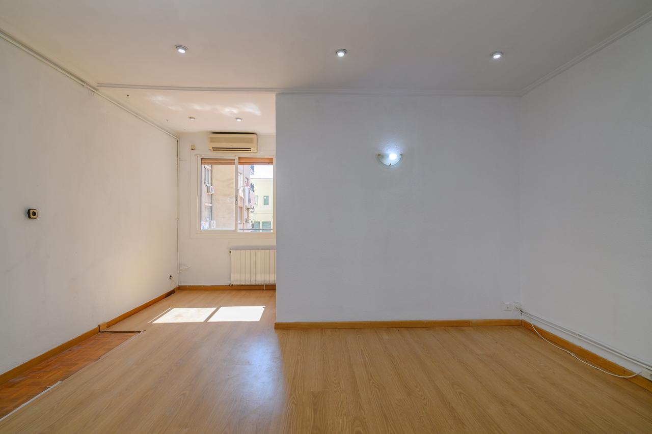 Piso – Barcelona 65.00 m2 photo18
