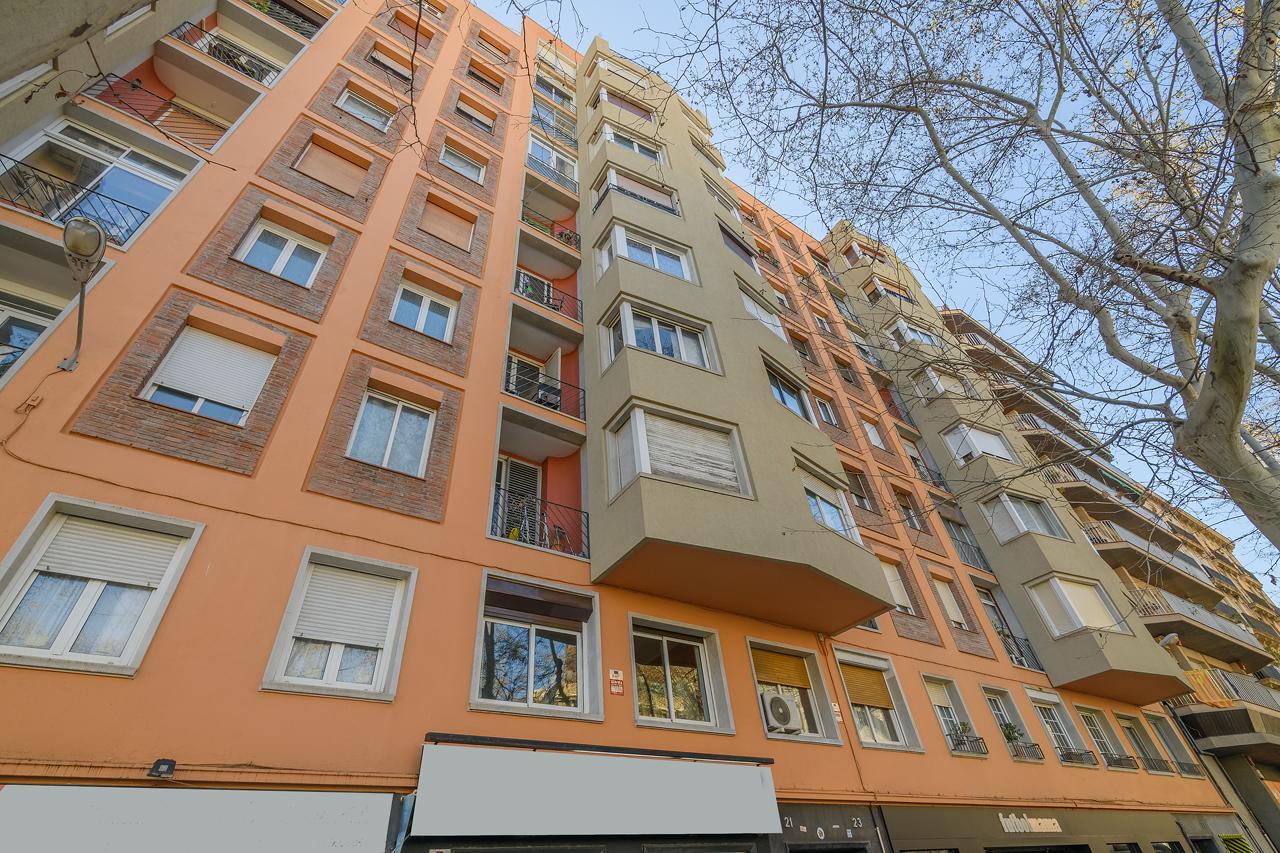 Piso – Barcelona 65.00 m2 photo11