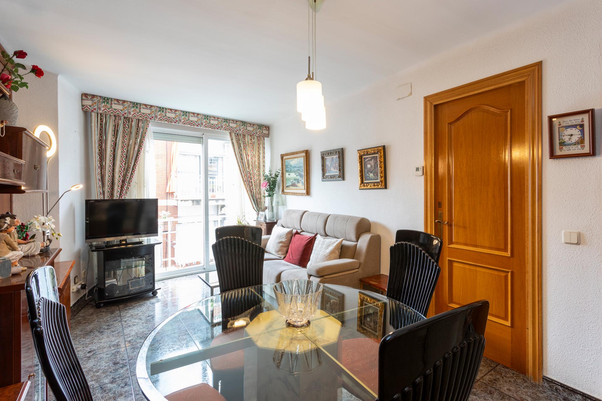 Piso – Santa Coloma de Gramenet 81.00 m2 photo6