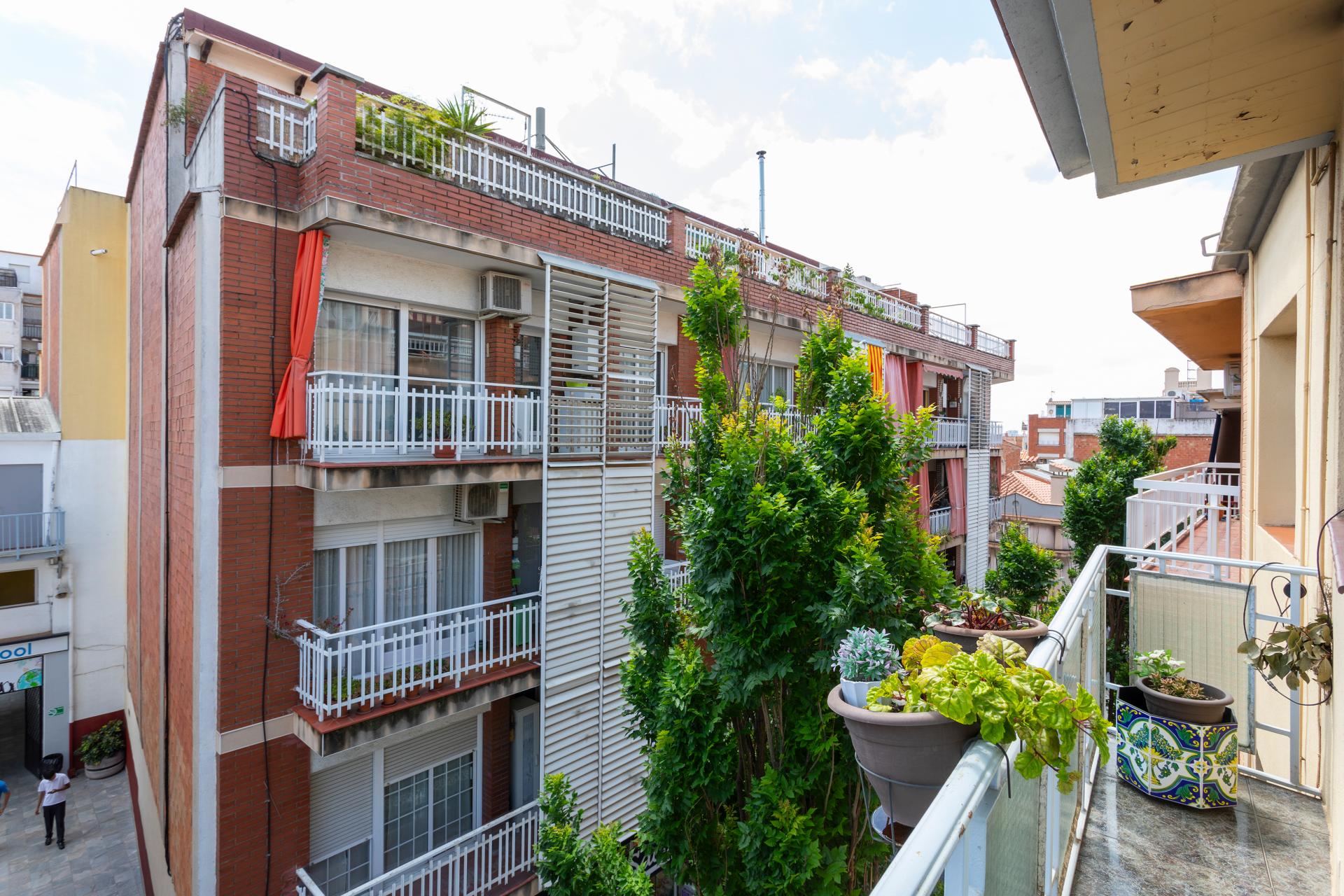 Piso – Santa Coloma de Gramenet 81.00 m2 photo9