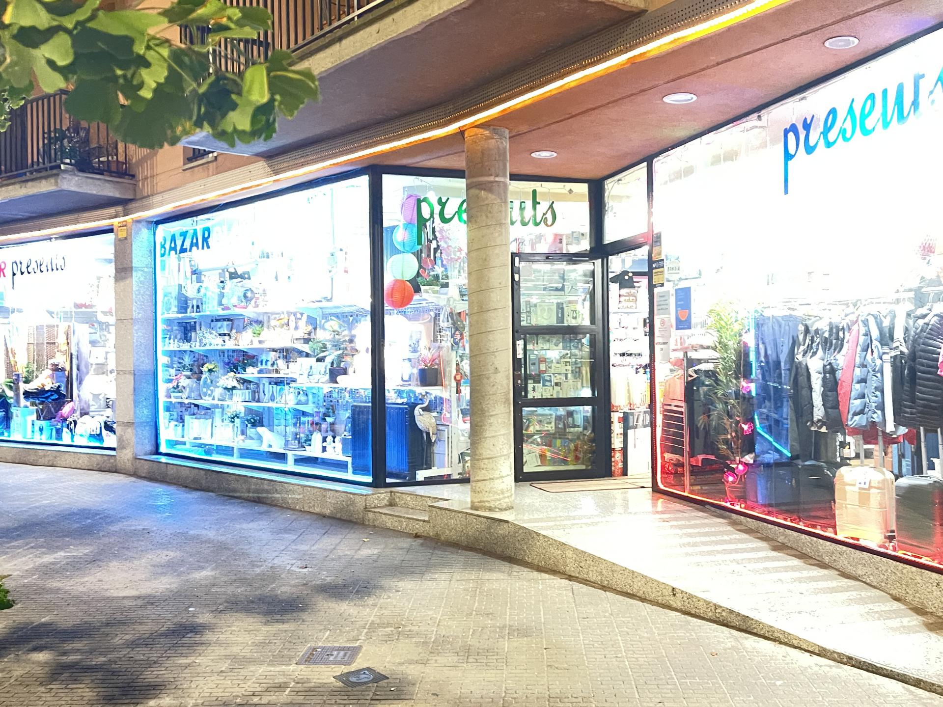 Local comercial – Manlleu 356.00 m2 photo4