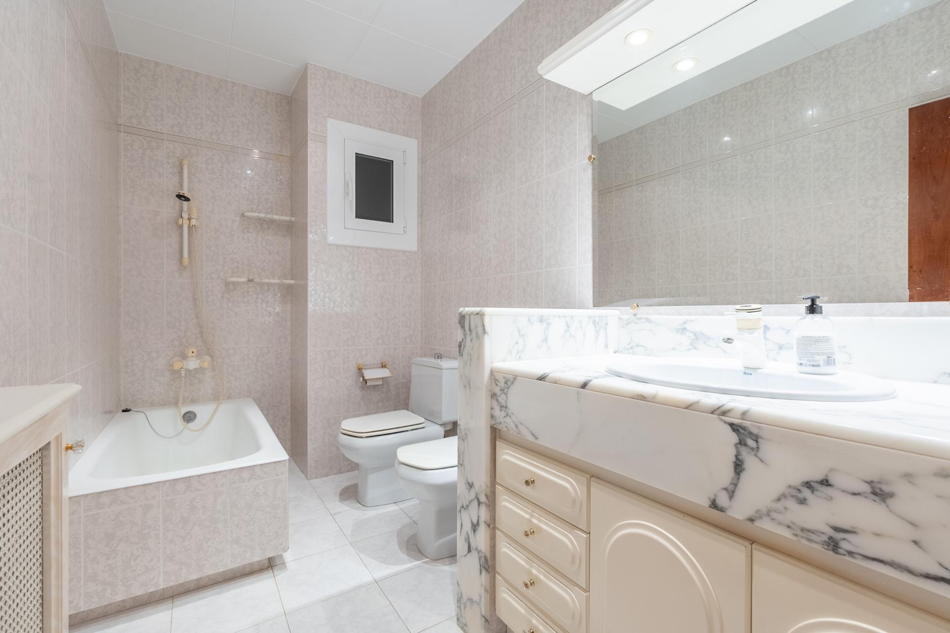Piso – Barcelona 94.00 m2 photo21