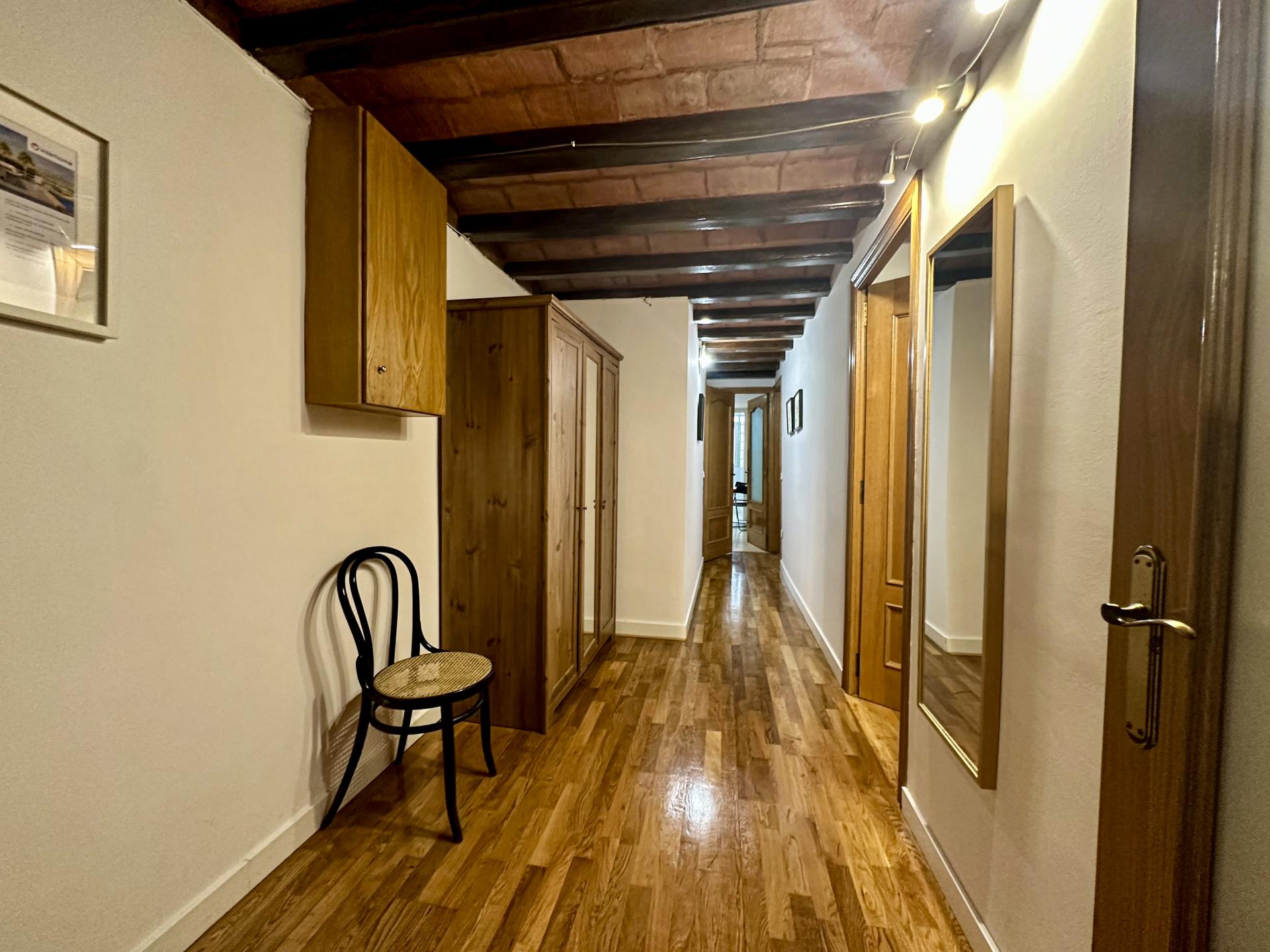 Piso – Barcelona 94.00 m2 photo17