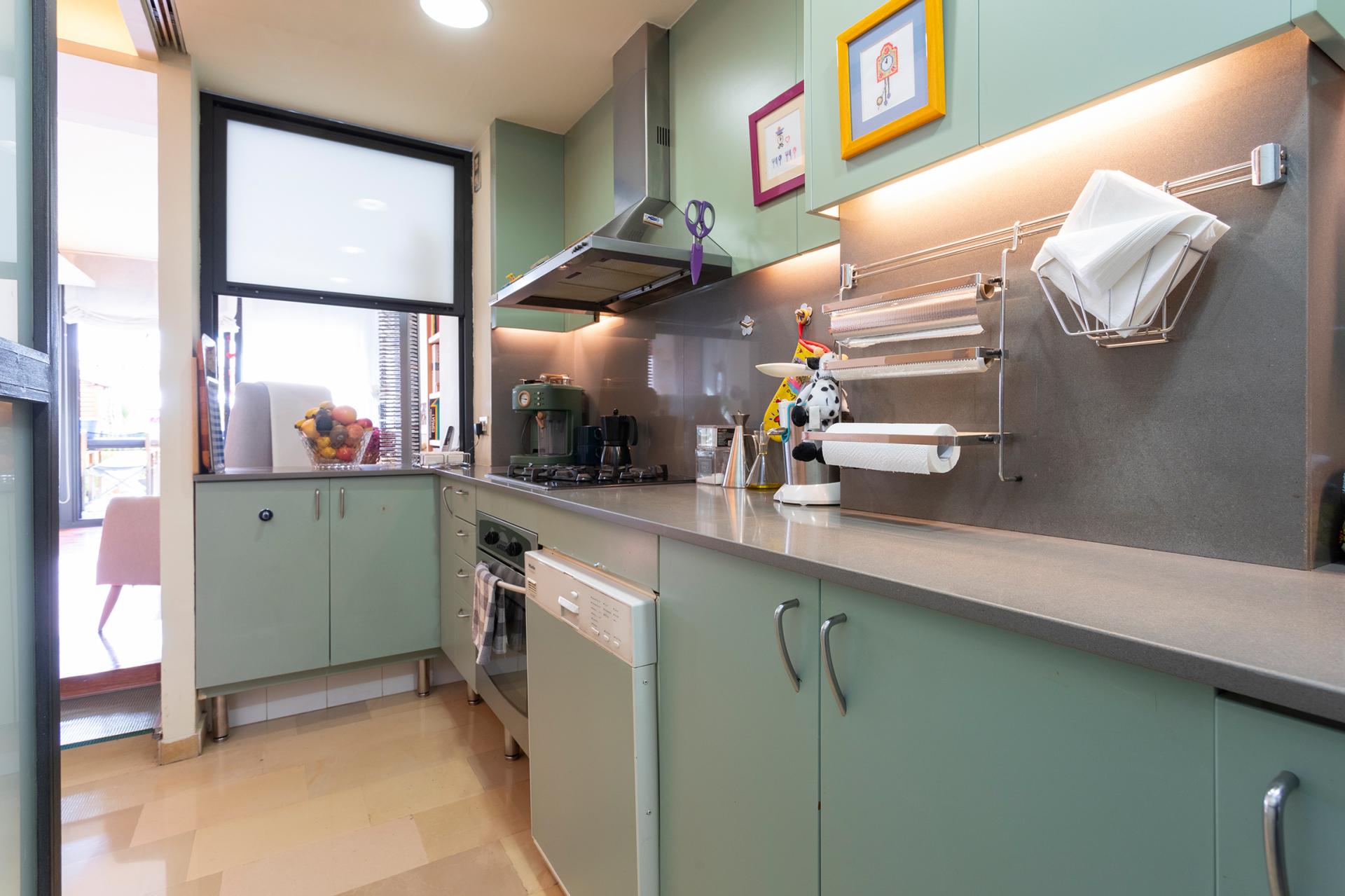 Piso – Barcelona 77.00 m2 photo10