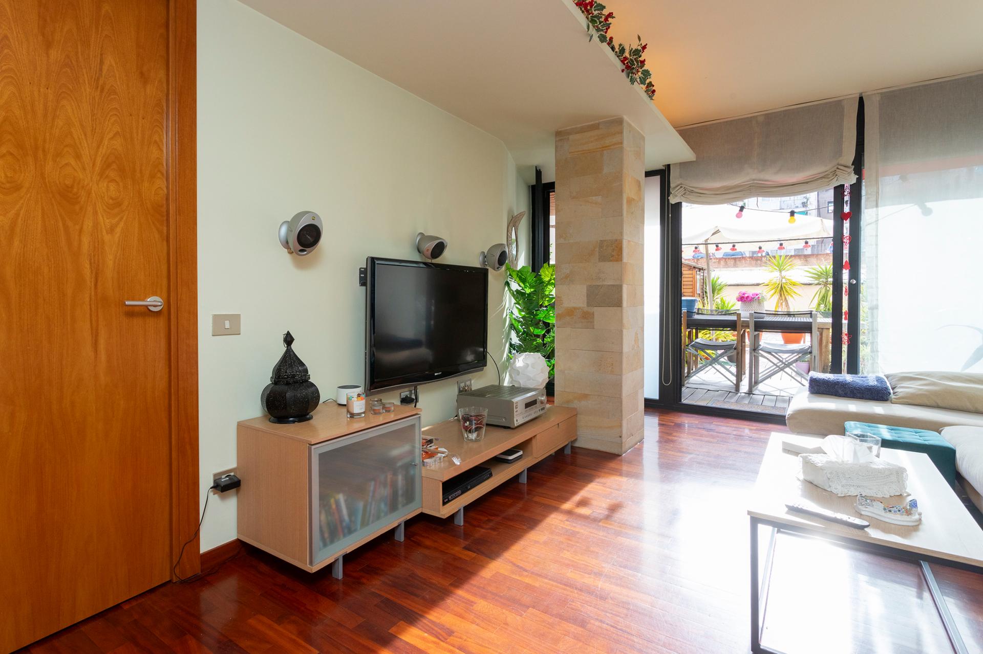 Piso – Barcelona 77.00 m2 photo11