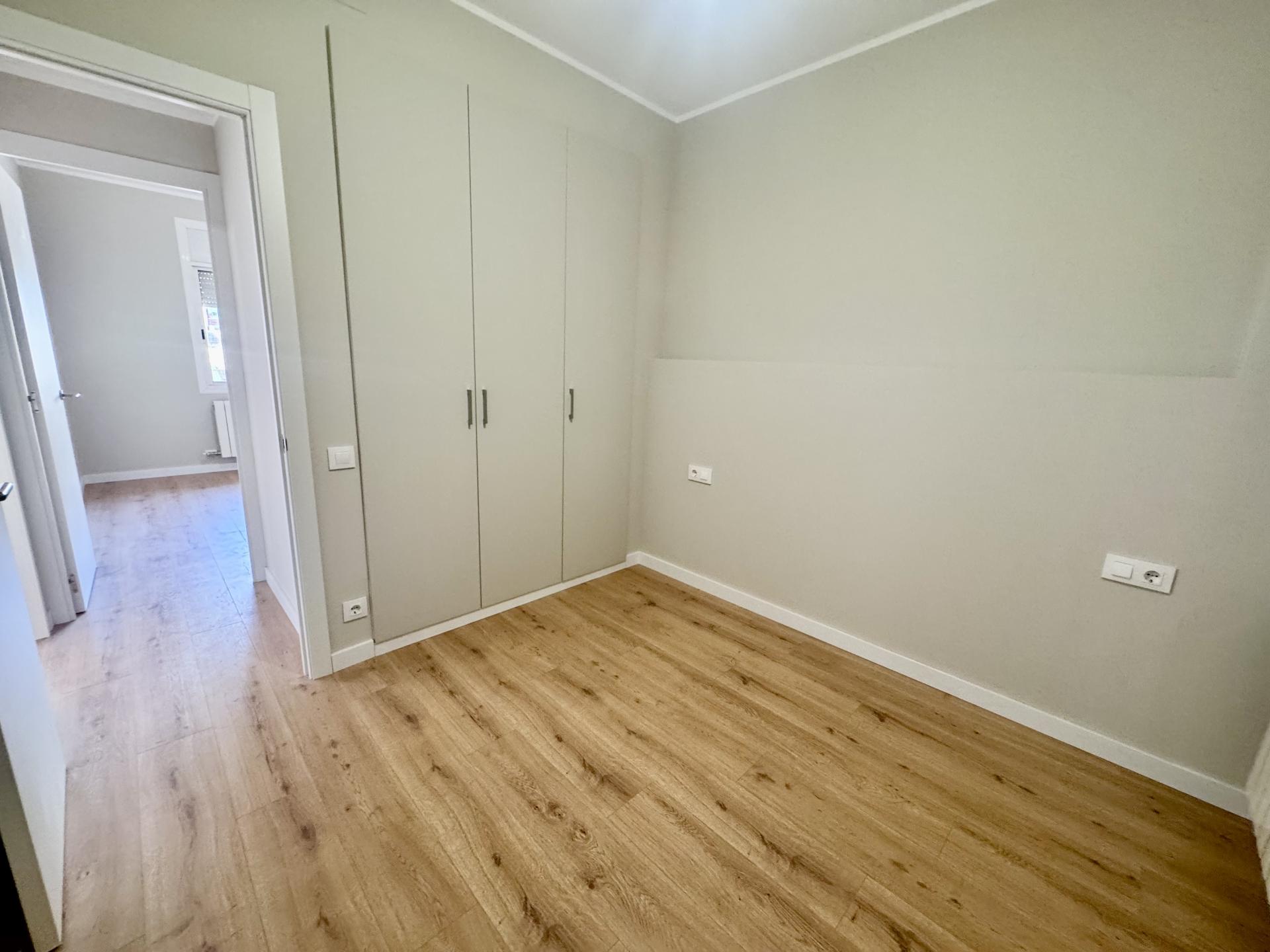 Pis – Barcelona 92.00 m2 photo13