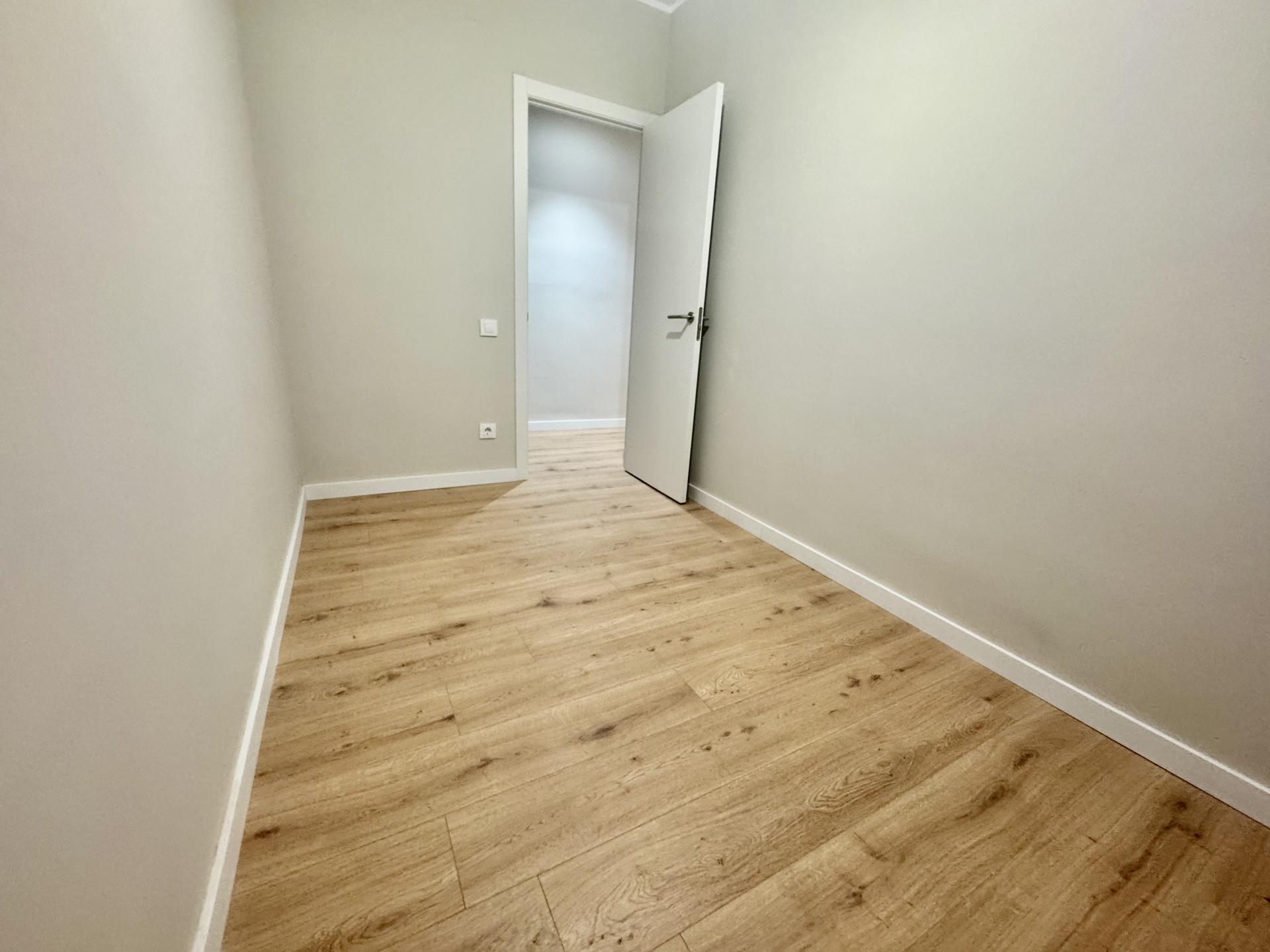 Pis – Barcelona 92.00 m2 photo24