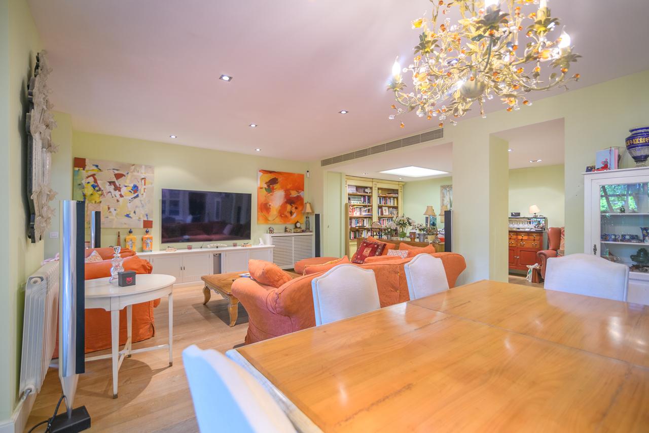 Piso – Barcelona 200.00 m2 photo12