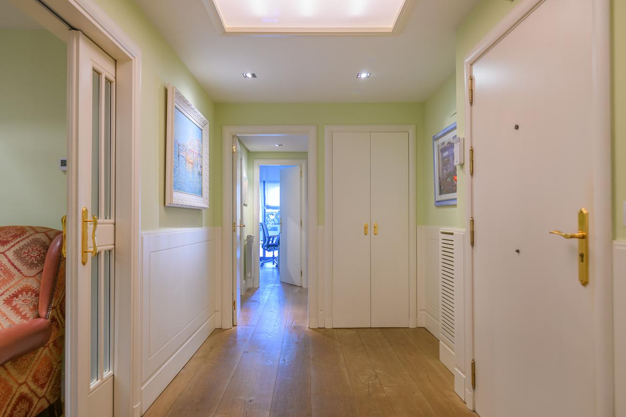 Piso – Barcelona 200.00 m2 photo20