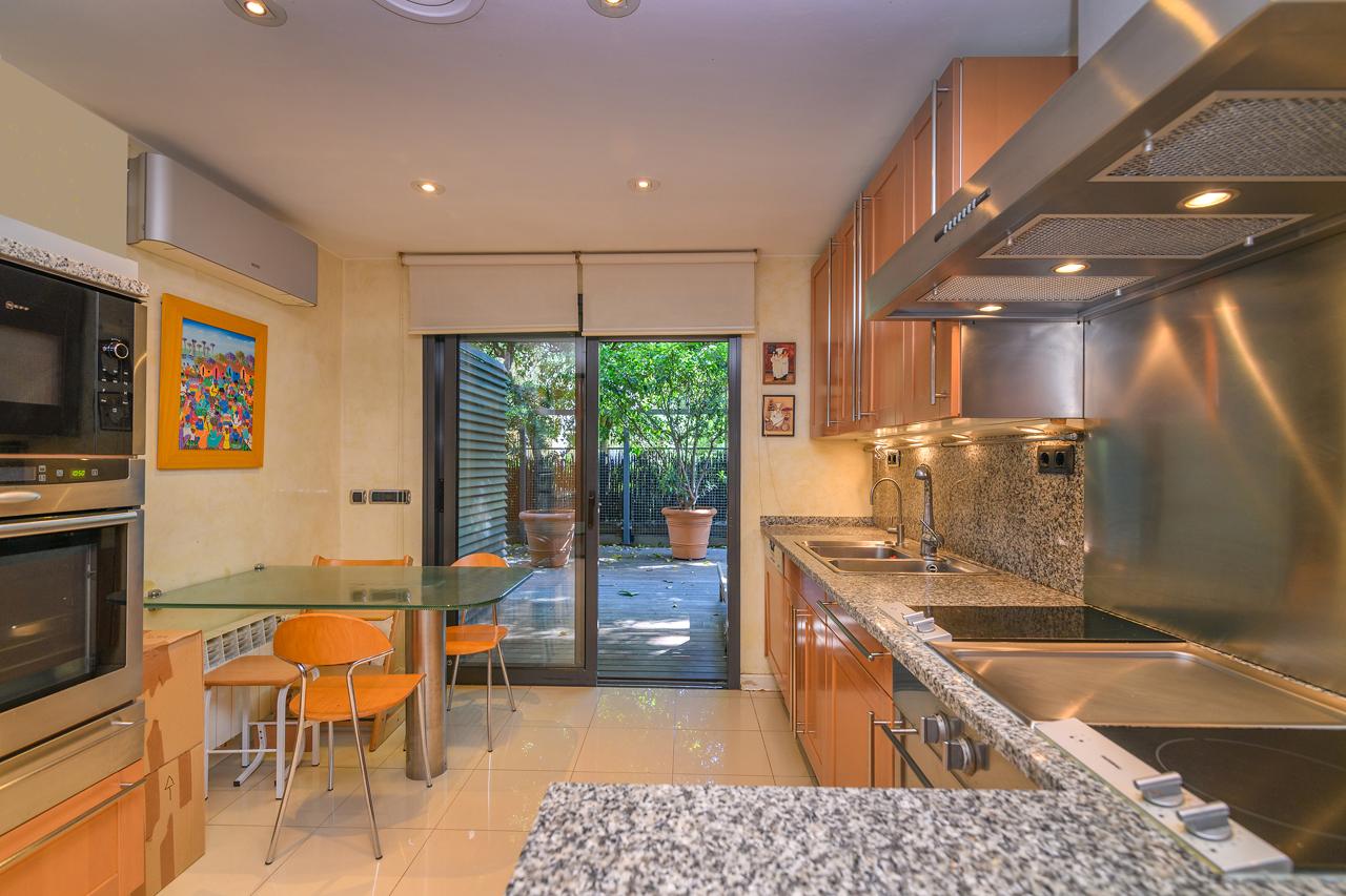 Piso – Barcelona 200.00 m2 photo46