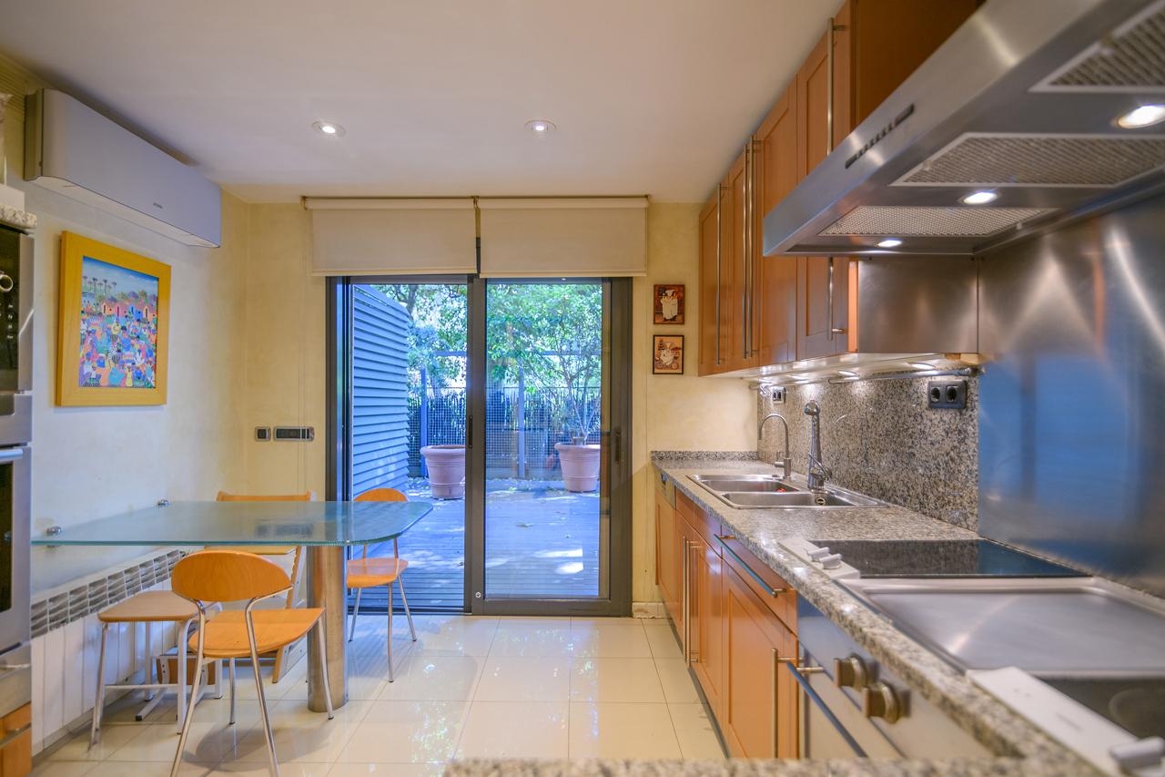 Piso – Barcelona 200.00 m2 photo48