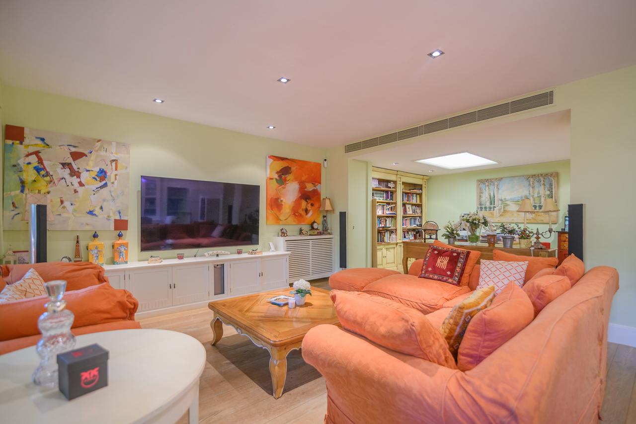 Piso – Barcelona 200.00 m2 photo13