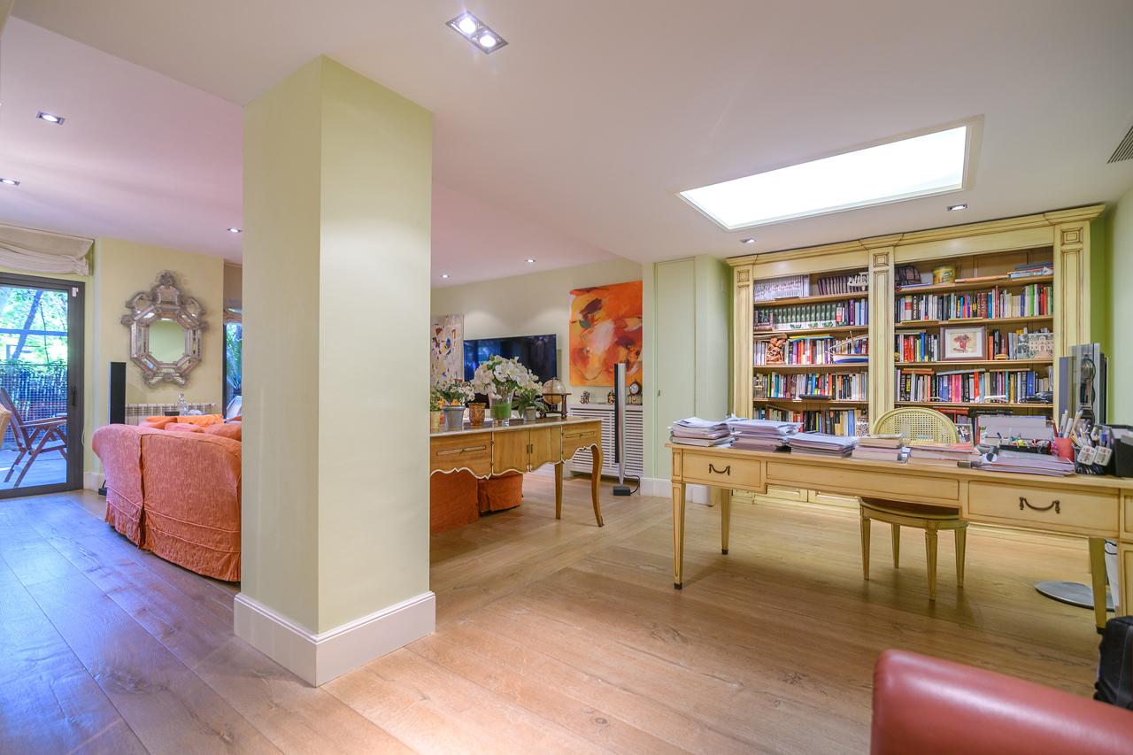 Piso – Barcelona 200.00 m2 photo10