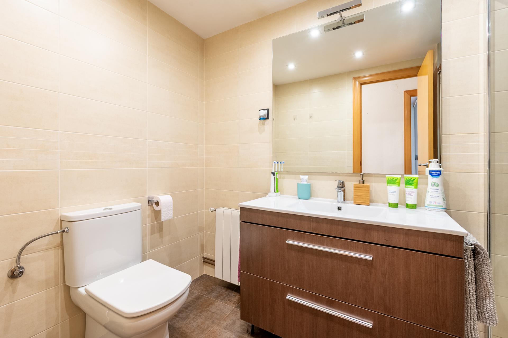 Piso – Barcelona 69.00 m2 photo17
