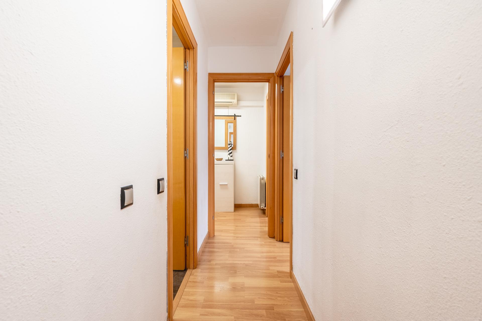 Piso – Barcelona 69.00 m2 photo19