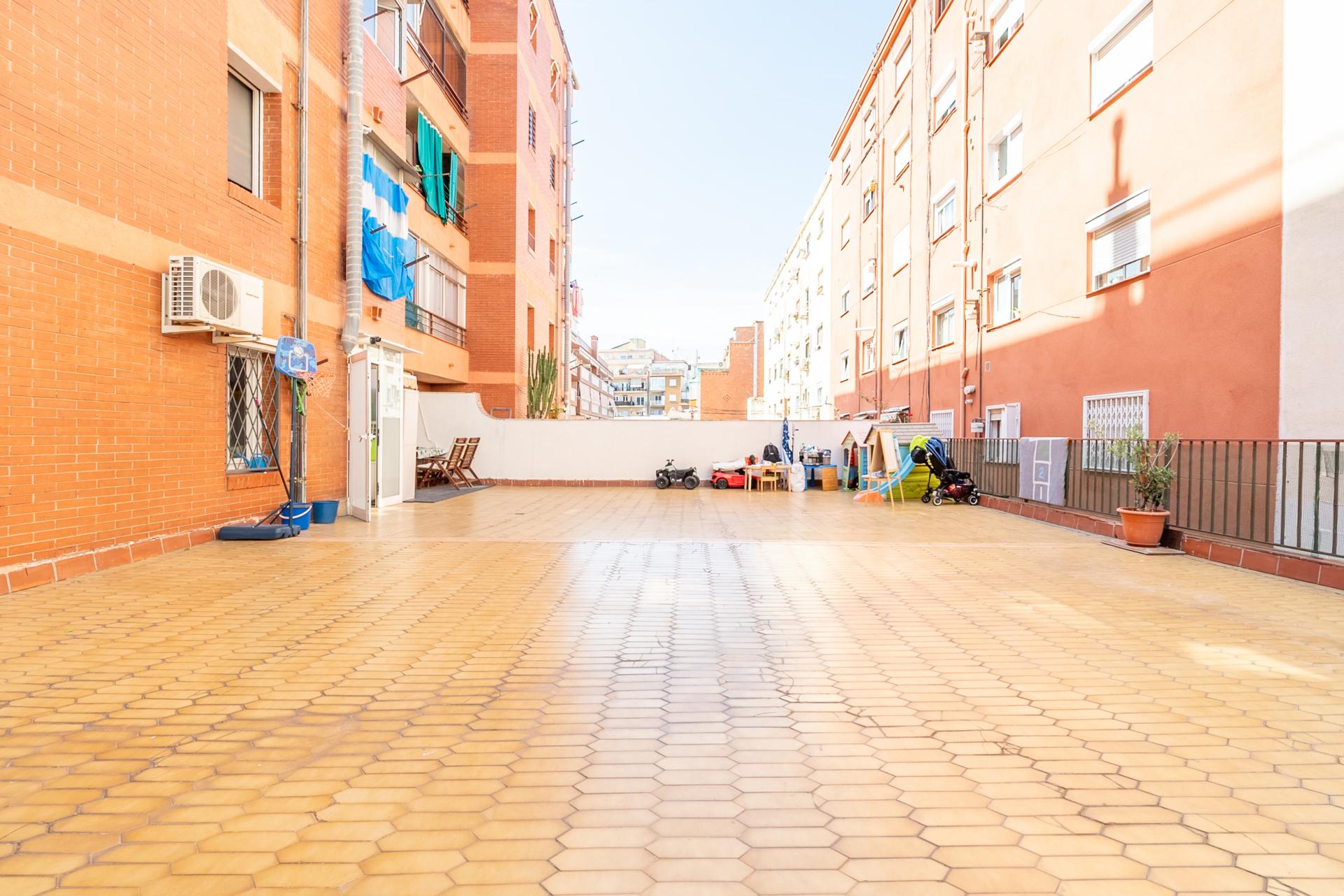 Piso – Barcelona 69.00 m2 photo7