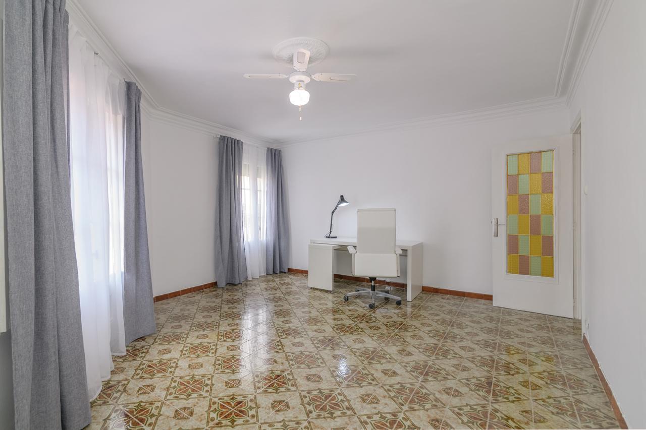 Piso – Barcelona 201.00 m2 photo24