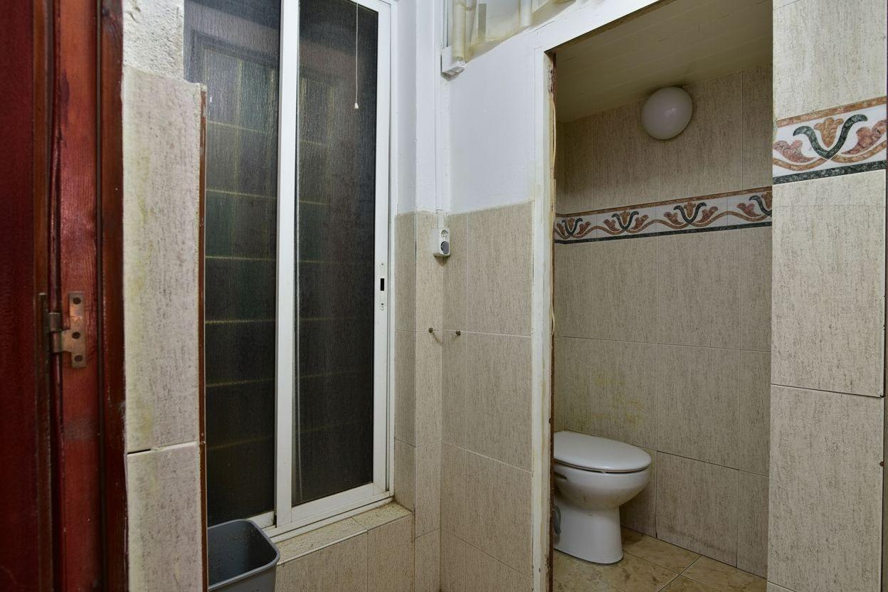 Local comercial – Barcelona 158.00 m2 photo4