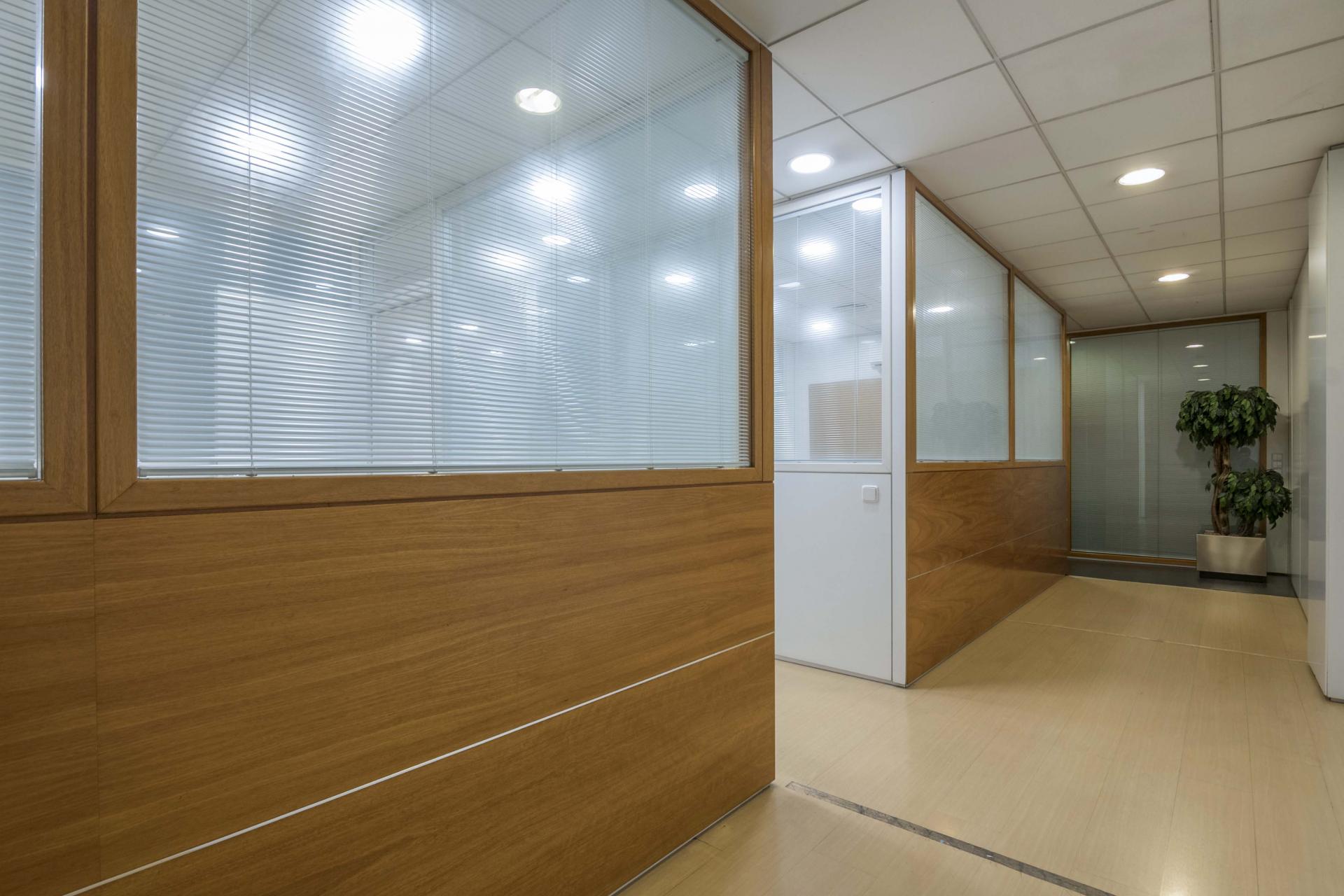 Local comercial – Barcelona 300.00 m2 photo9
