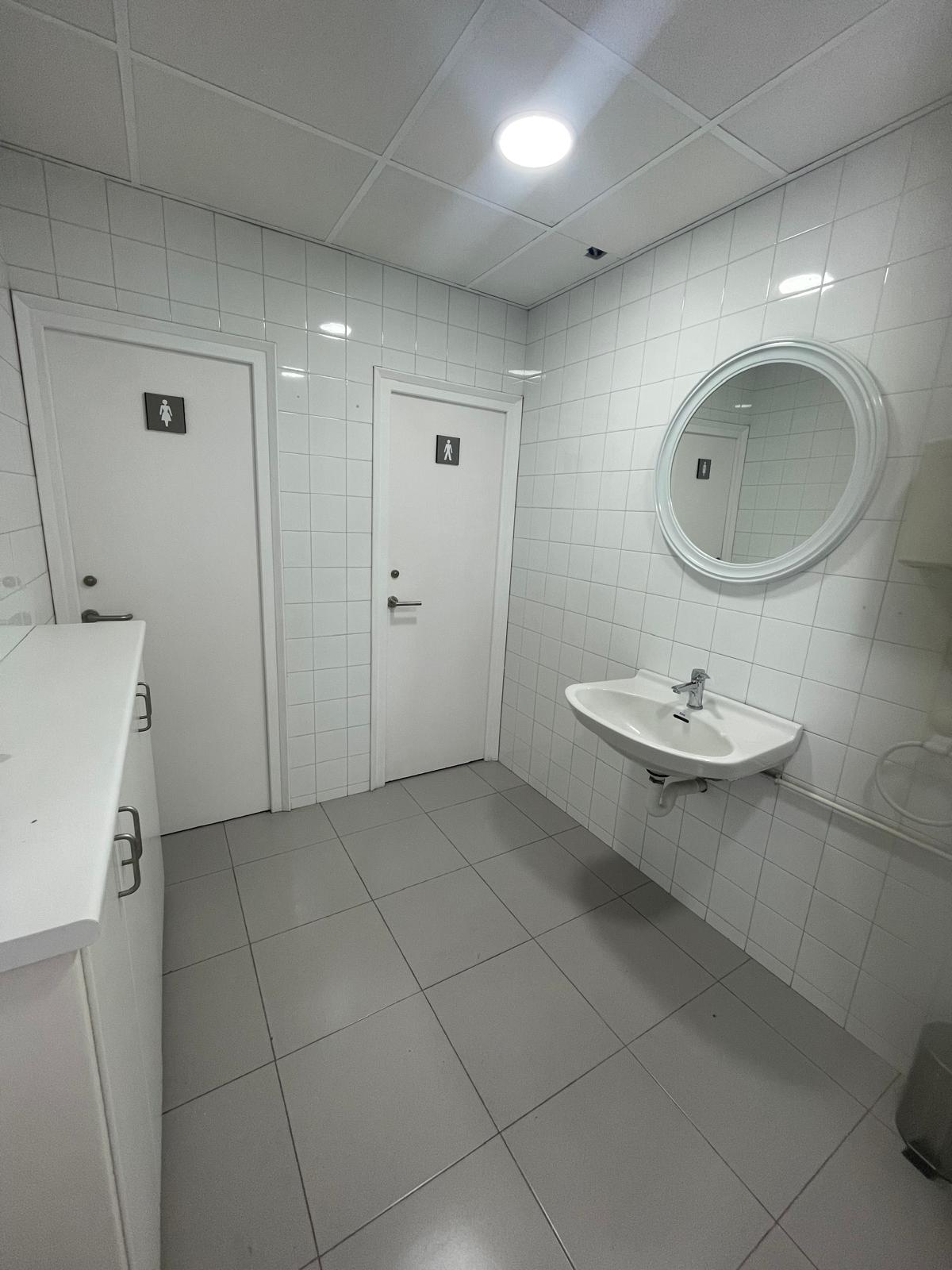 Oficina – Barcelona 210.00 m2 photo3