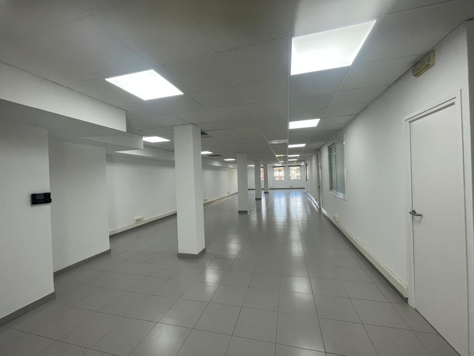 Oficina – Barcelona 210.00 m2 photo5