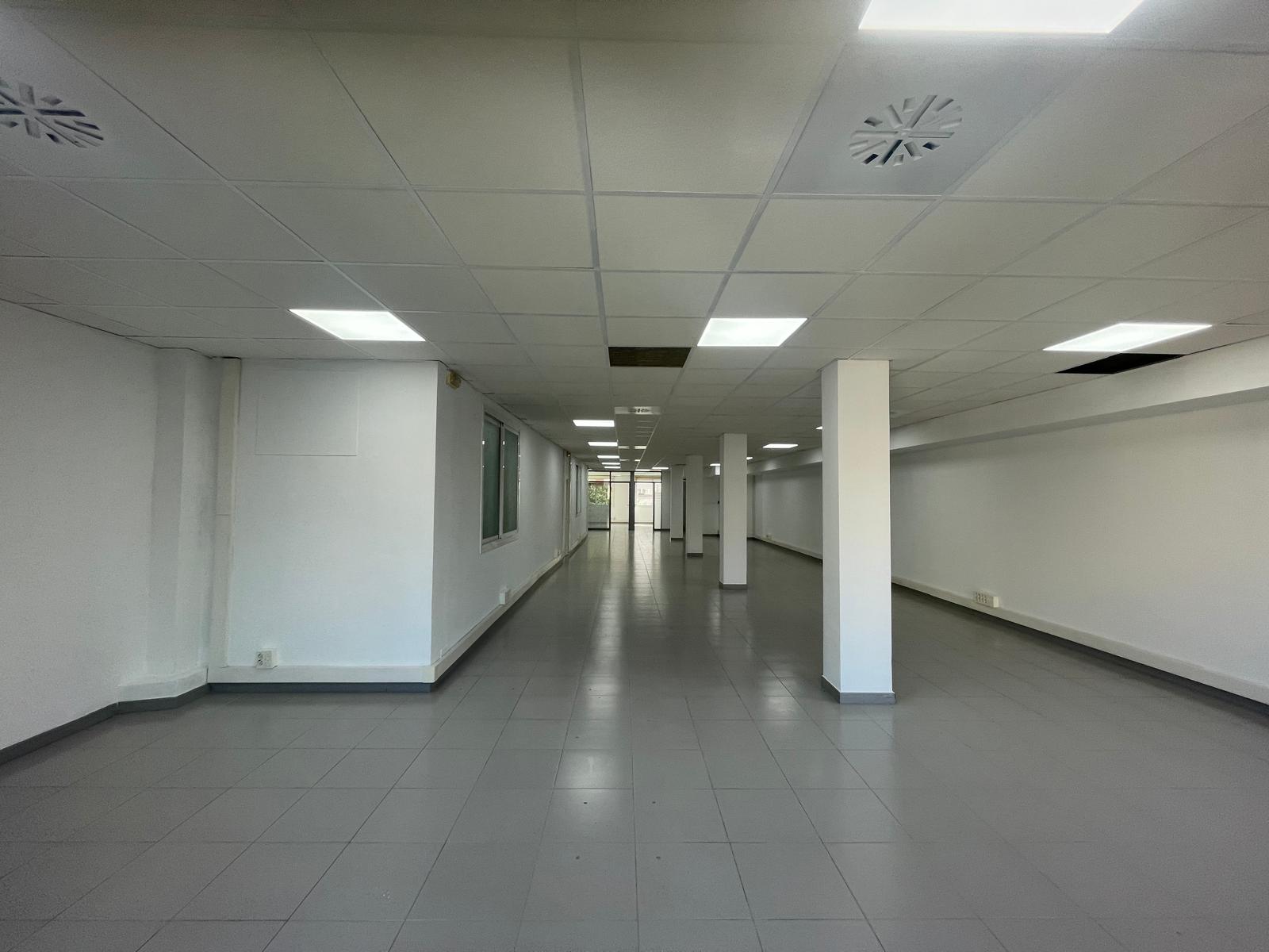 Oficina – Barcelona 210.00 m2 photo2