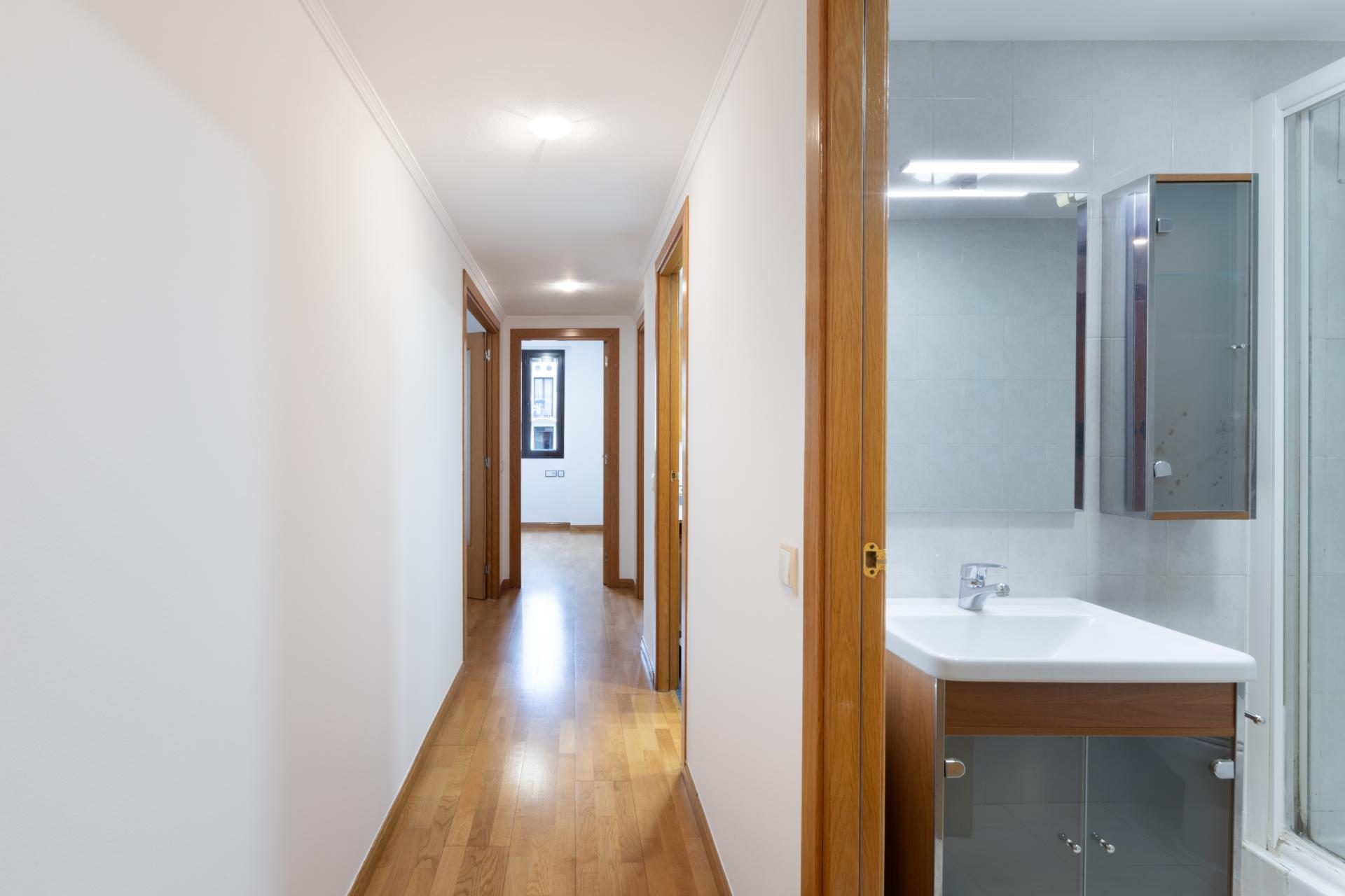 Pis – Barcelona 82.00 m2 photo18