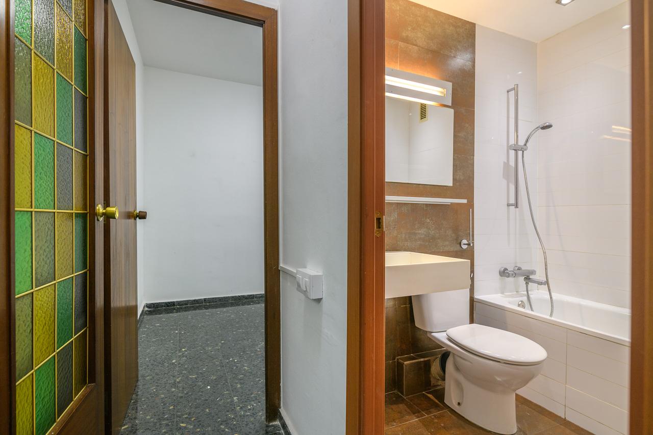 Piso – Barcelona 95.00 m2 photo34