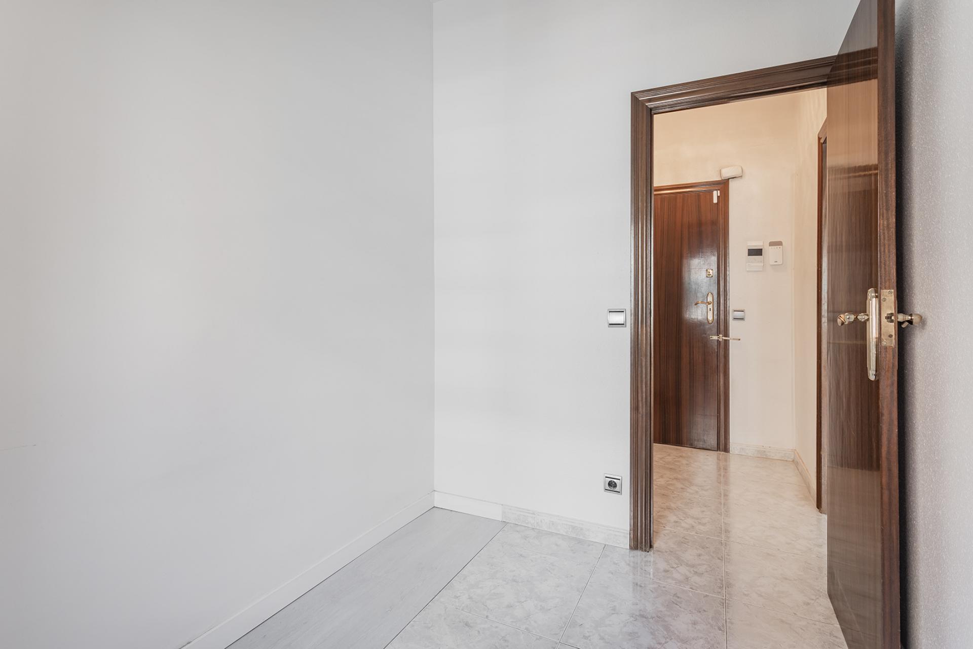 Piso – Barcelona 72.00 m2 photo18