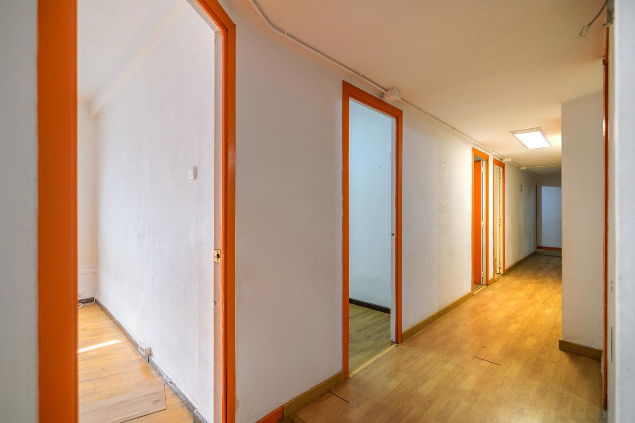 Oficina – Barcelona 446.00 m2 photo11