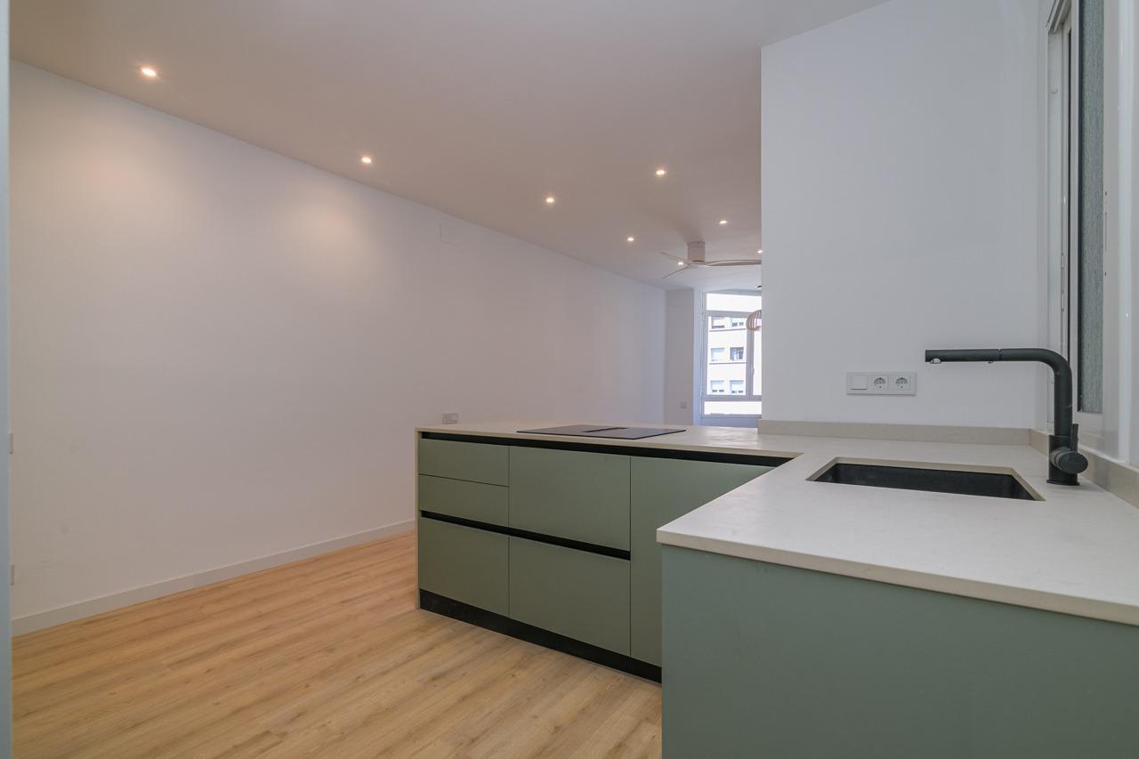 Piso – Barcelona 57.00 m2 photo15