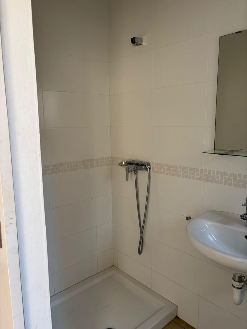 Local comercial – Barcelona 108.00 m2 photo9