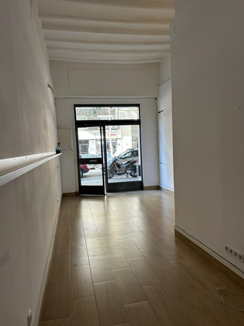 Local comercial – Barcelona 108.00 m2 photo4