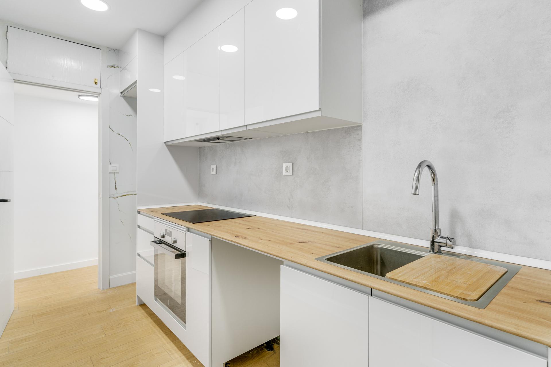 Piso – Barcelona 76.00 m2 photo9