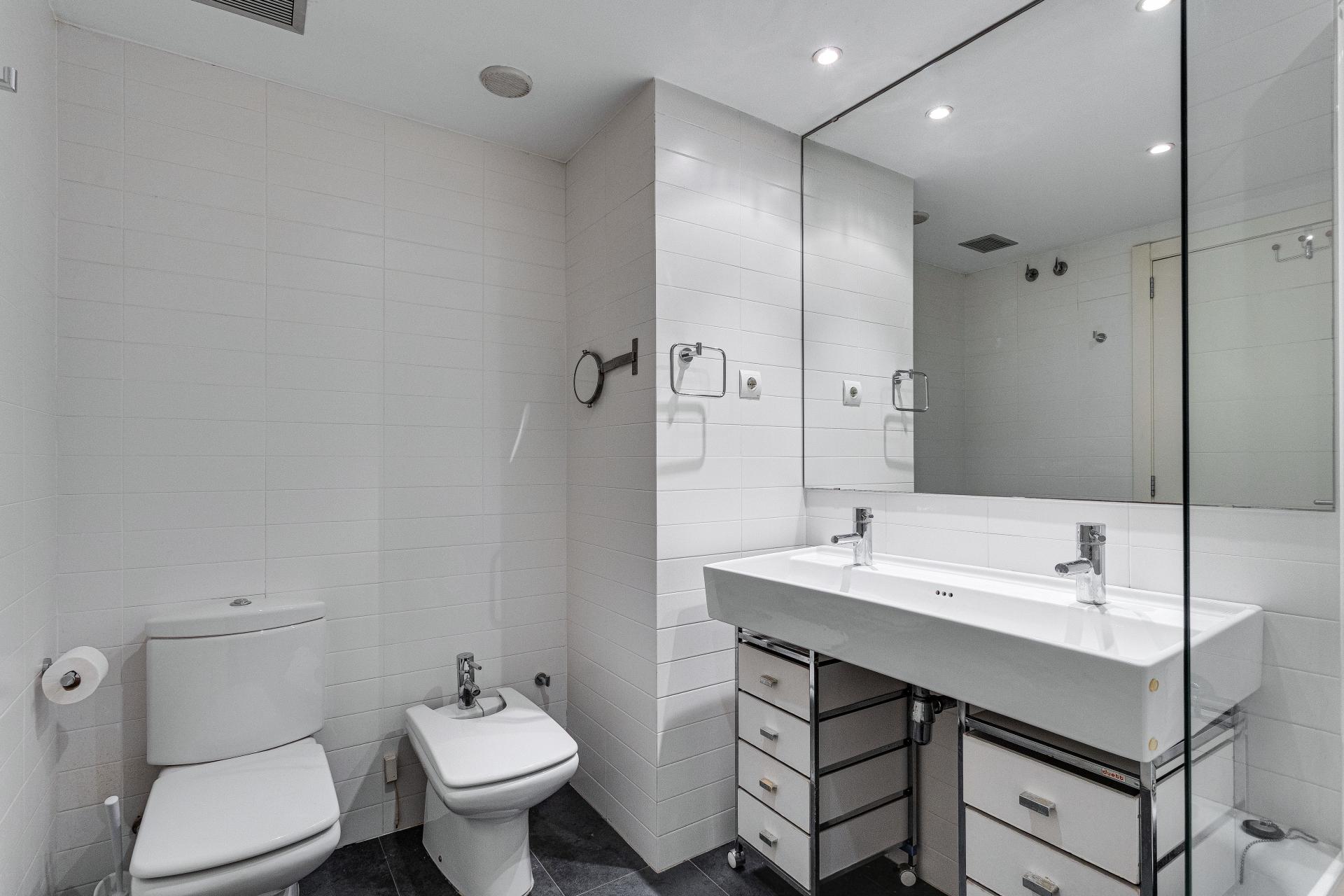 Piso – Barcelona 92.00 m2 photo28