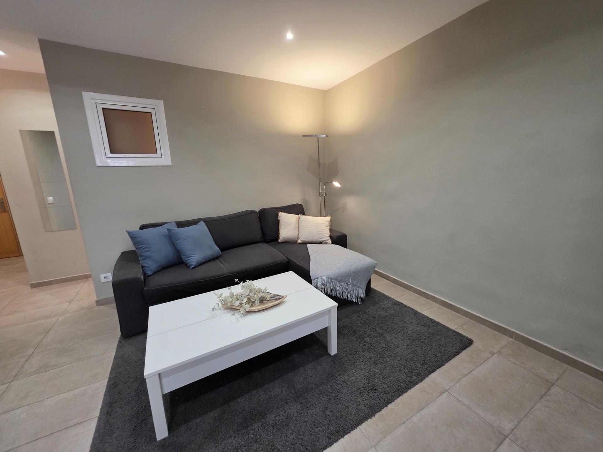 Piso – Barcelona 51.00 m2 photo4